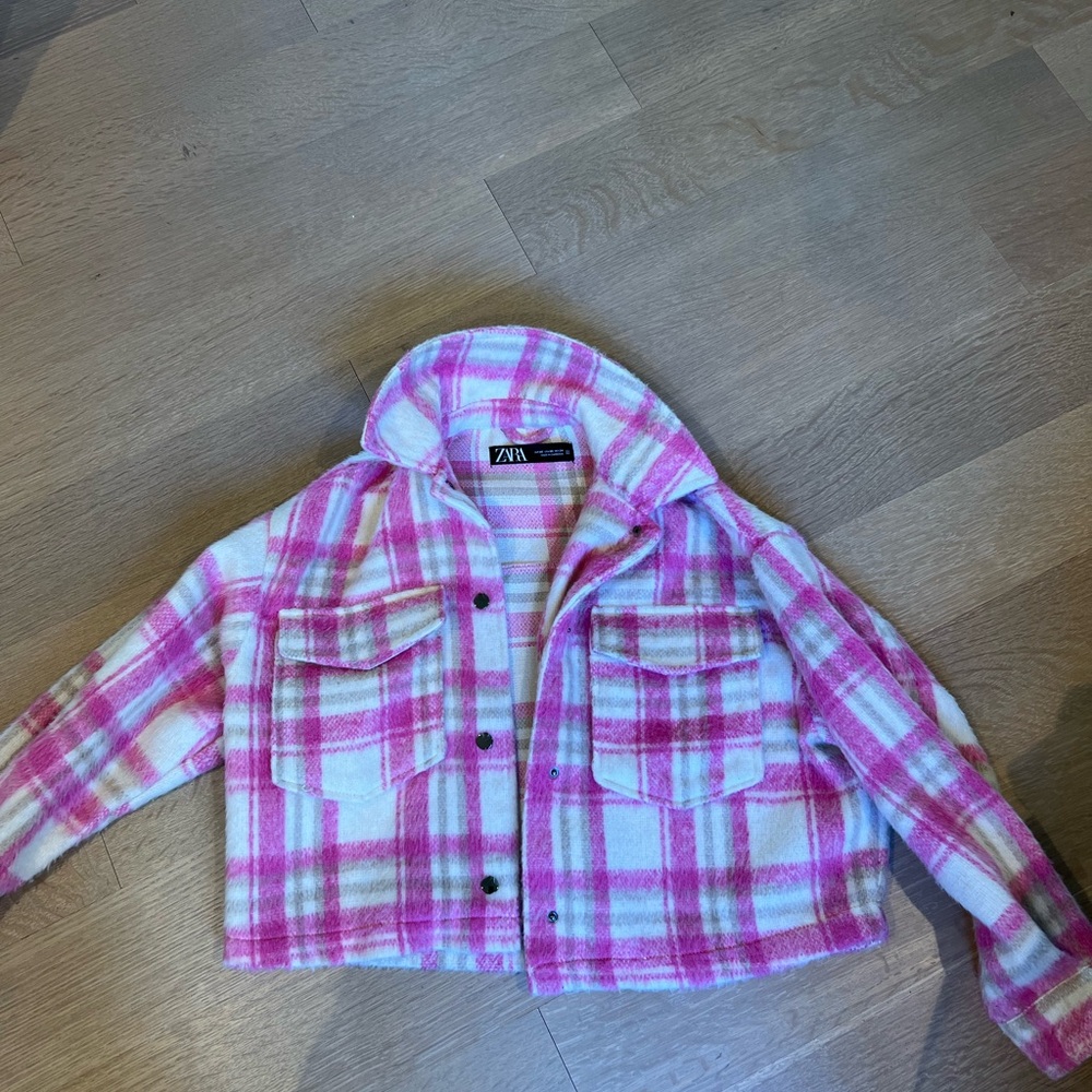 Zara- x-size Small Flannel crop jacket